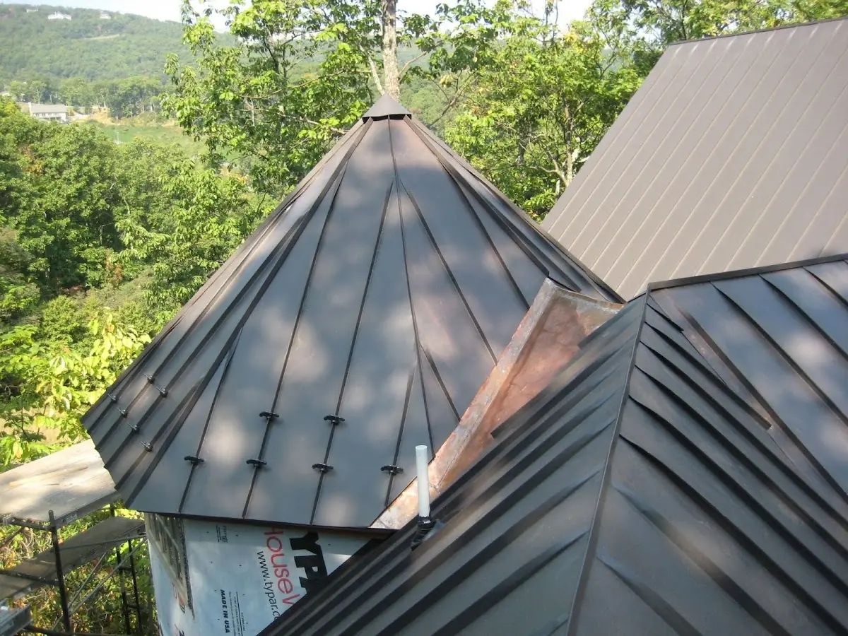 Professional Roof Tarp Installation by Craftsman Roofing in Bethevan